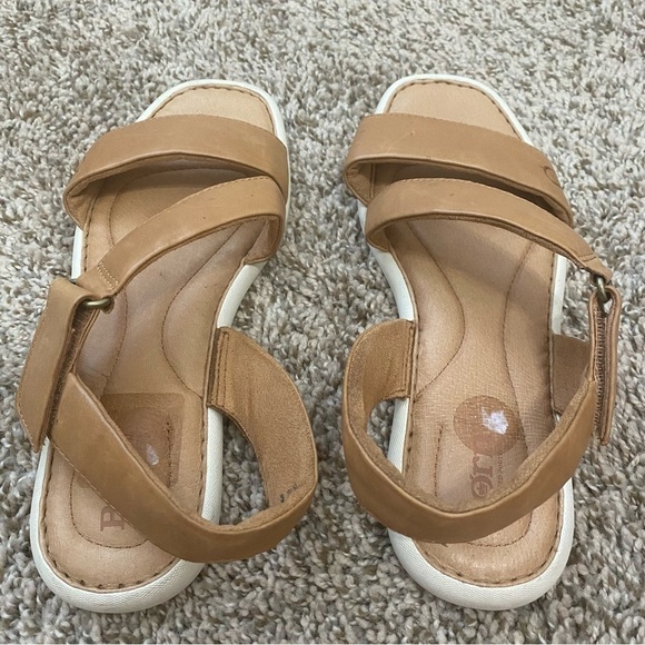 Born Rahway Leather Strappy Tan Caramel Brown Foam Cushioned Sandals Sz 9 - Picture 3 of 9